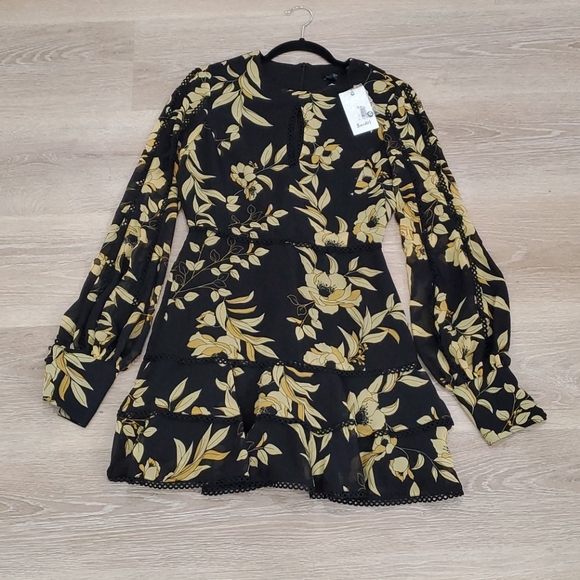 Bardot Dresses & Skirts - Bardot Dress